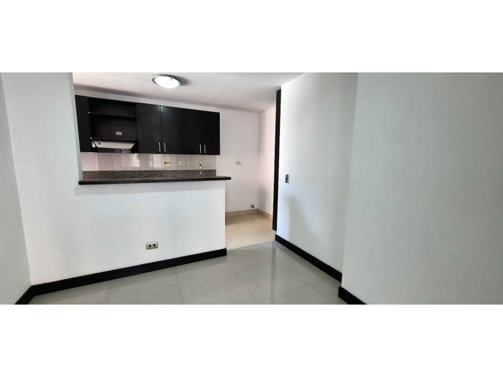 Apartamento en venta en Camino Verde, Envigado · foto 5 de 14