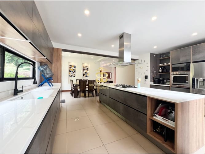 Casa de 3 alcobas en venta en Guaymaral, Bogotá, 360 m² · foto 8 de 24