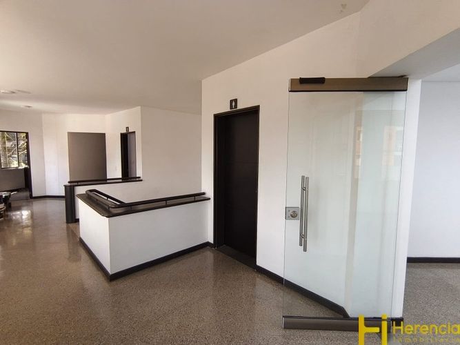 Bodega en arriendo en Manuel Restrepo, Sabaneta, 3197 m² · foto 7 de 10