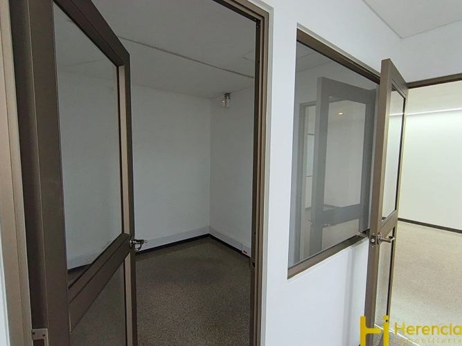 Bodega en arriendo en Manuel Restrepo, Sabaneta, 3197 m² · foto 10 de 10