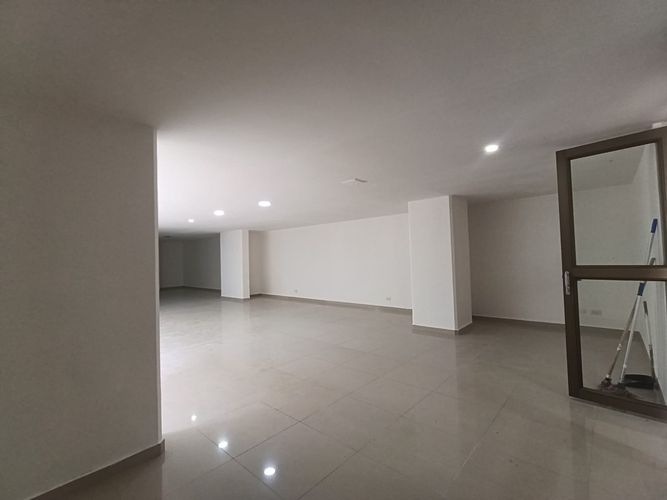 Local en arriendo en Las Lomitas, Sabaneta, 100 m² · foto 2 de 11