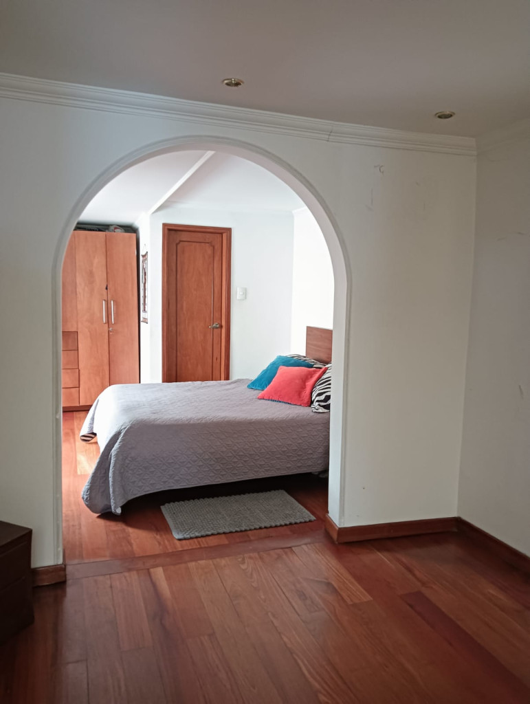 Casa en venta en Santa Sofia, Bogotá · foto 2 de 24