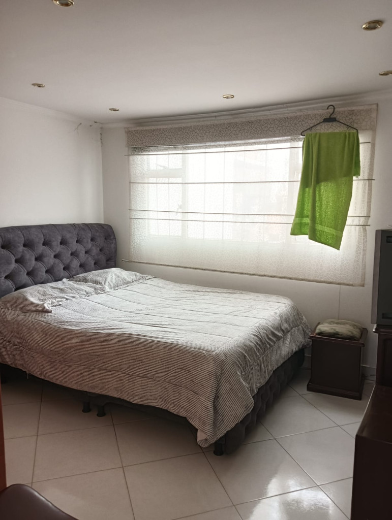 Casa en venta en Santa Sofia, Bogotá · foto 8 de 24