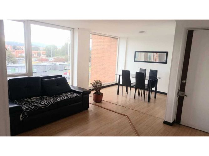 Apartamento en venta en Maranta Iii Sector, Bogotá · foto 3 de 11