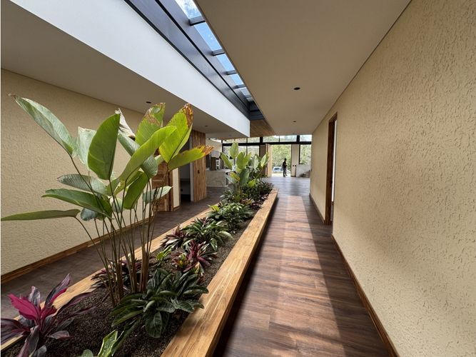 Casa de 5 alcobas en venta en Pantanillo, El Retiro, 320 m² · foto 3 de 22
