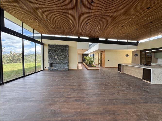 Casa de 5 alcobas en venta en Pantanillo, El Retiro, 320 m² · foto 5 de 22
