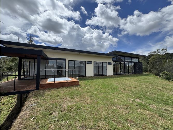 Casa de 5 alcobas en venta en Pantanillo, El Retiro, 320 m² · foto 18 de 22