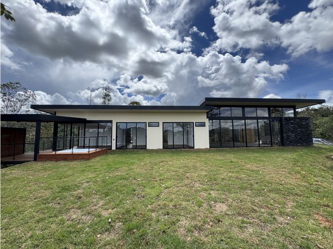 Casa de 5 alcobas en venta en Pantanillo, El Retiro, 320 m² · foto 19 de 22