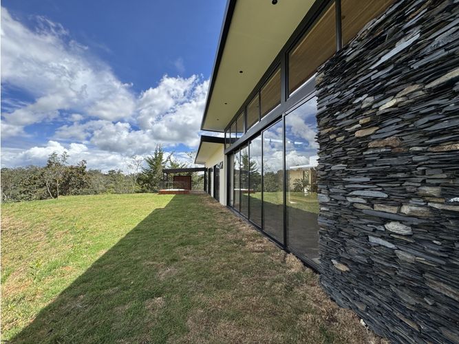Casa de 5 alcobas en venta en Pantanillo, El Retiro, 320 m² · foto 21 de 22