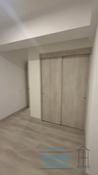 Apartamento en arriendo en Ciudad Del Río, Medellín · foto 10 de 17