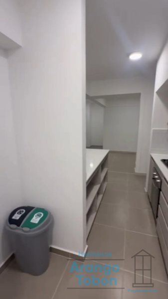Apartamento en arriendo en Ciudad Del Río, Medellín · foto 13 de 17