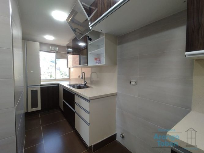 Apartamento de 3 alcobas en arriendo en La Pilarica, Medellín, 107 m² · foto 3 de 19