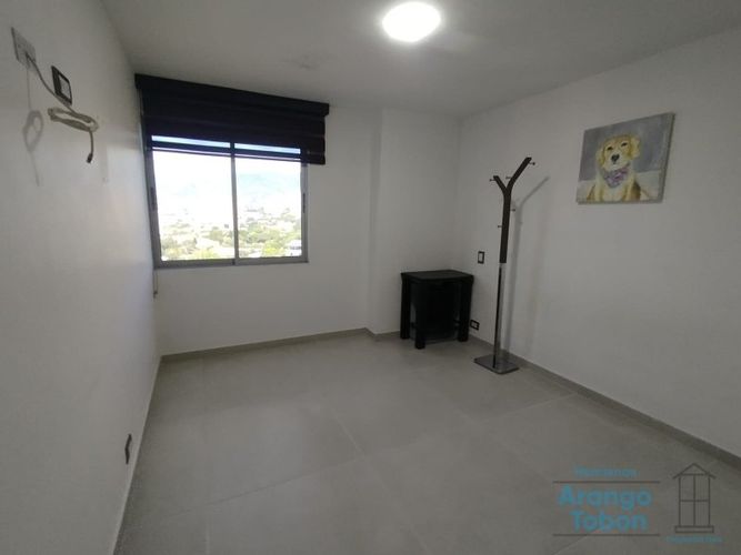 Apartamento de 3 alcobas en arriendo en La Pilarica, Medellín, 107 m² · foto 10 de 19