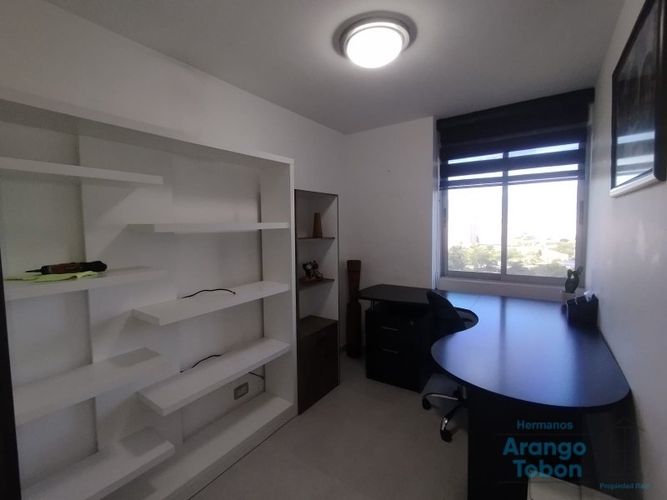 Apartamento de 3 alcobas en arriendo en La Pilarica, Medellín, 107 m² · foto 13 de 19