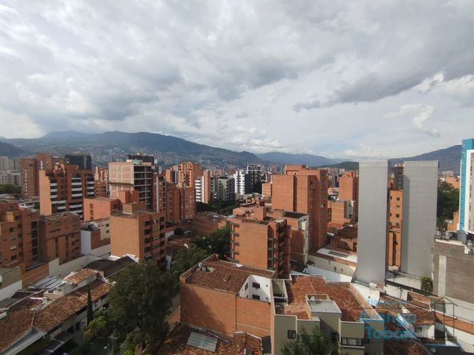 Apartamento de 3 alcobas en arriendo en San Joaquín, Medellín, 182 m² · foto 4 de 24