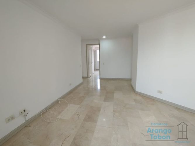 Apartamento de 3 alcobas en arriendo en San Joaquín, Medellín, 182 m² · foto 7 de 24