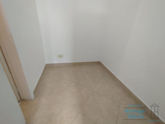 Apartamento de 3 alcobas en arriendo en San Joaquín, Medellín, 182 m² · foto 12 de 24