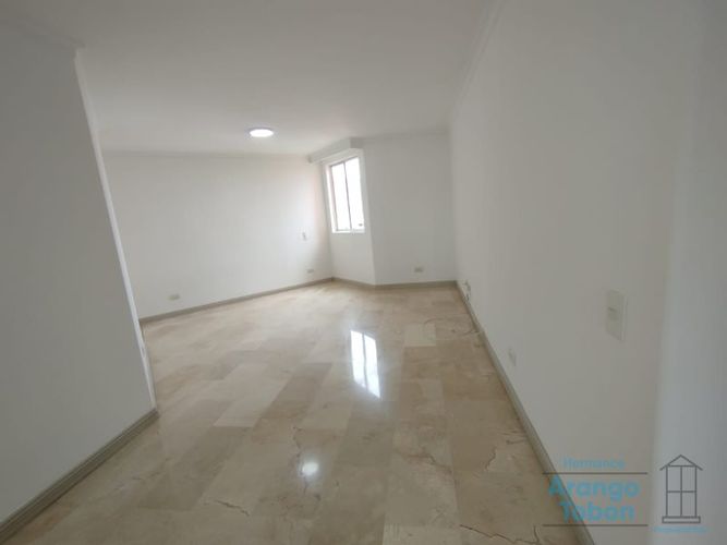 Apartamento de 3 alcobas en arriendo en San Joaquín, Medellín, 182 m² · foto 13 de 24