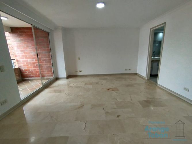 Apartamento de 3 alcobas en arriendo en San Joaquín, Medellín, 182 m² · foto 19 de 24