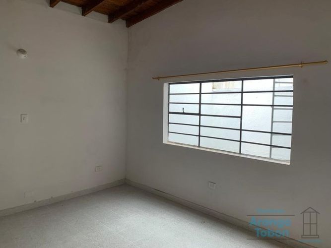 Casa de 5 alcobas en arriendo en Laureles, Medellín, 324 m² · foto 16 de 20
