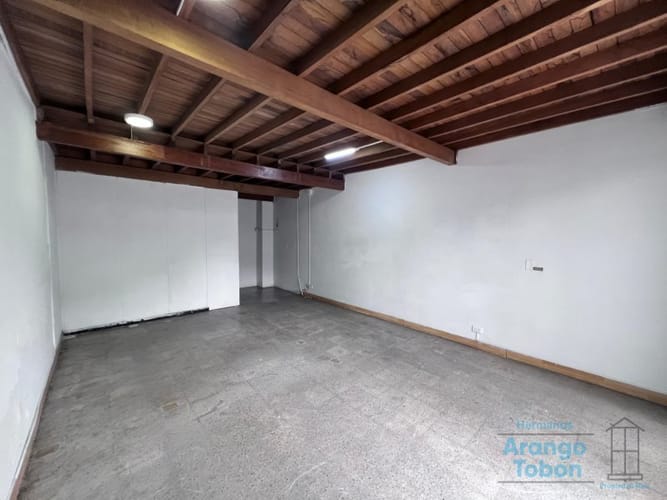 Local en arriendo en U.D. Atanasio Girardot, Medellín, 70 m² · foto 4 de 11