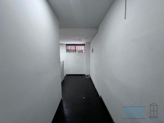 Local en arriendo en U.D. Atanasio Girardot, Medellín, 70 m² · foto 6 de 11