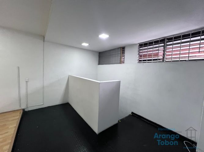 Local en arriendo en U.D. Atanasio Girardot, Medellín, 70 m² · foto 8 de 11