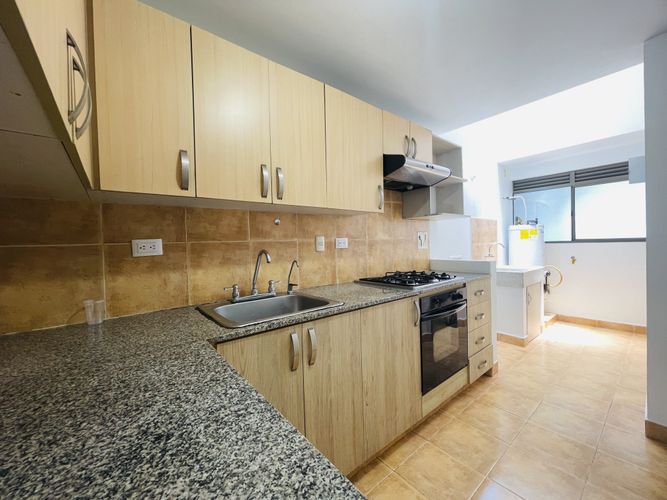 Casa de 3 alcobas en venta en San Lucas, Medellín, 210 m² · foto 10 de 24