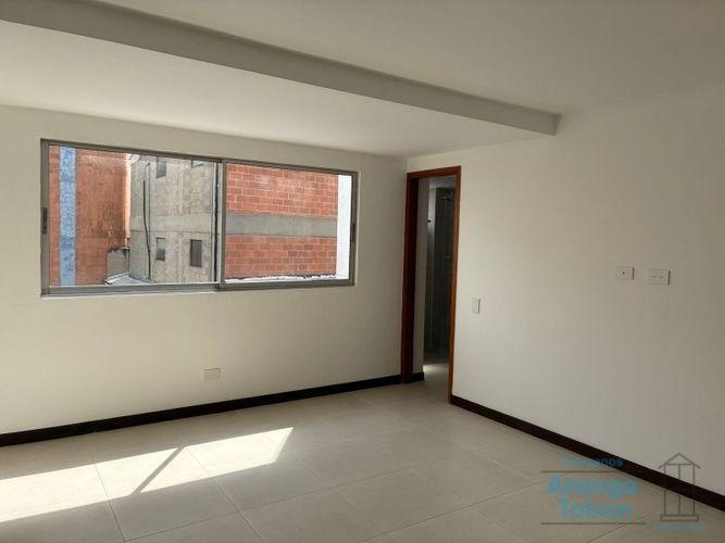 Apartamento de 3 alcobas en venta en Suramericana, Medellín, 142 m² · foto 5 de 13