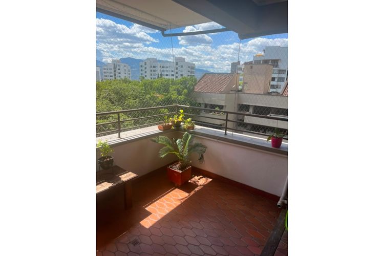 Apartamento de 4 alcobas en venta en La Florida, Medellín, 305 m² · foto 9 de 19