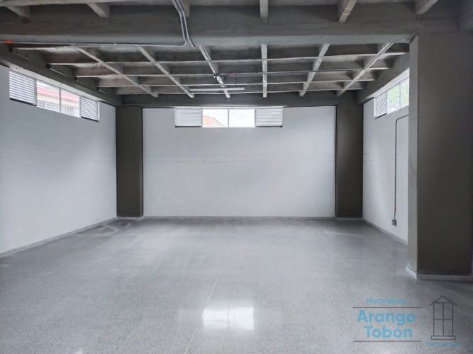 Bodega en arriendo en Belén San Bernardo, Medellín, 200 m² · foto 3 de 19