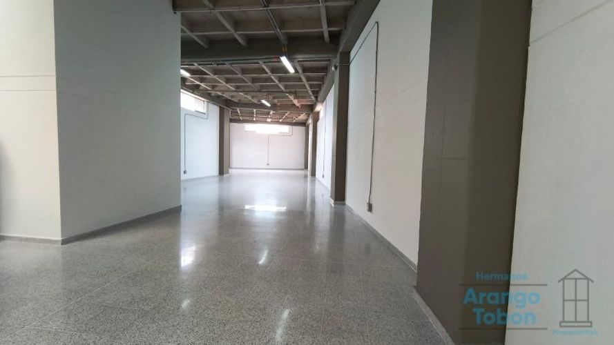 Bodega en arriendo en Belén San Bernardo, Medellín, 200 m² · foto 7 de 19