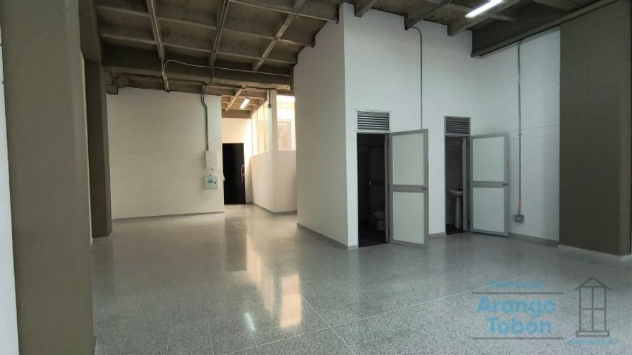 Bodega en arriendo en Belén San Bernardo, Medellín, 200 m² · foto 10 de 19