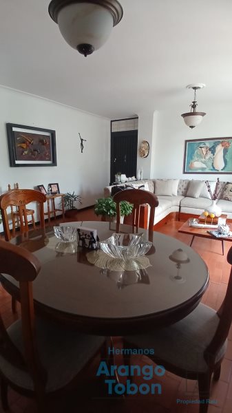 Apartamento en venta en Simon Bolivar, Medellín · foto 3 de 24