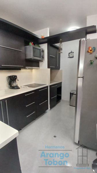 Apartamento en venta en Simon Bolivar, Medellín · foto 6 de 24