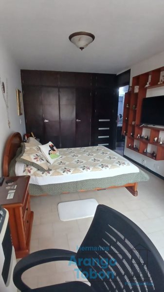 Apartamento en venta en Simon Bolivar, Medellín · foto 14 de 24