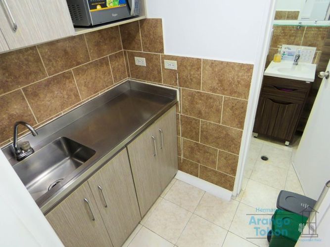 Oficina en venta en Suramericana, Medellín, 50 m² · foto 10 de 11