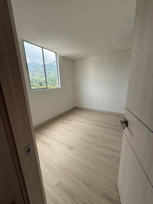 Apartamento de 3 alcobas en arriendo en La Aldea, La Estrella, 65 m² · foto 14 de 21