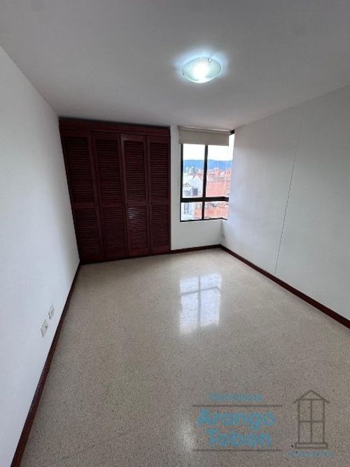 Apartaestudio en venta en U.D. Atanasio Girardot, Medellín, 53 m² · foto 9 de 10