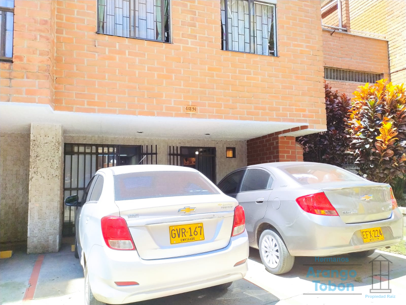 Commercial Space in Calasanz (32 m²) for Sale
