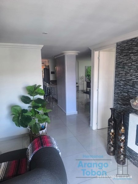 Apartamento en venta en Calasanz, Medellín · foto 2 de 14