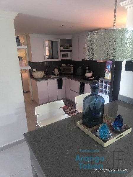 Apartamento en venta en Calasanz, Medellín · foto 7 de 14