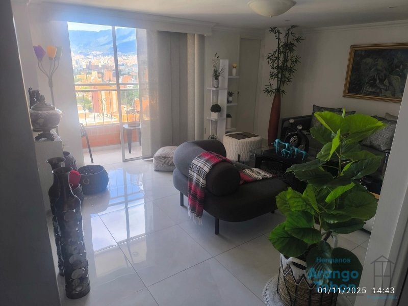 Apartamento en venta en Calasanz, Medellín · foto 9 de 14