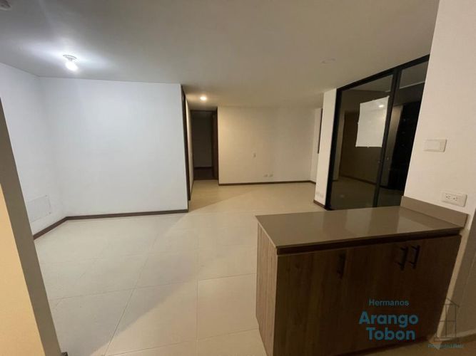 Apartamento de 2 alcobas en venta en Rionegro, 60 m² · foto 3 de 23