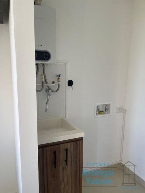 Apartamento de 2 alcobas en venta en Rionegro, 60 m² · foto 11 de 23