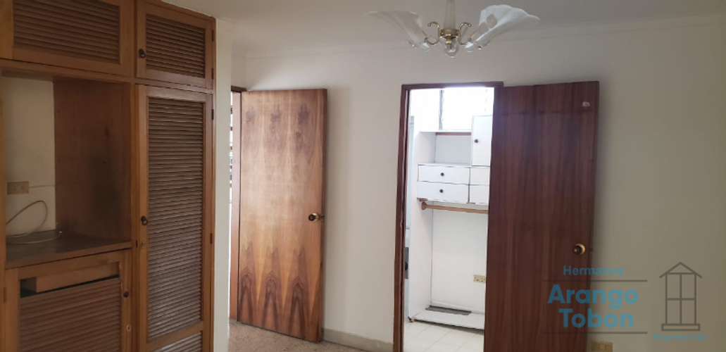 Apartamento en venta en Calasanz, Medellín · foto 14 de 23