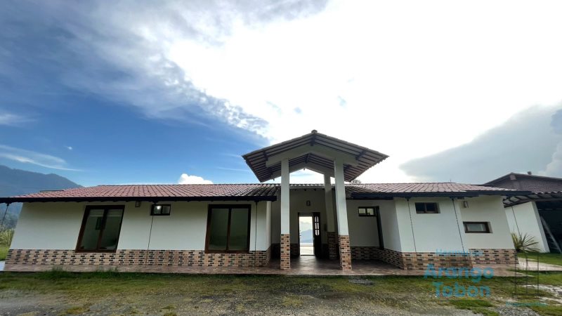 5BR House in Parque de Caldas (3550 m²) - 3