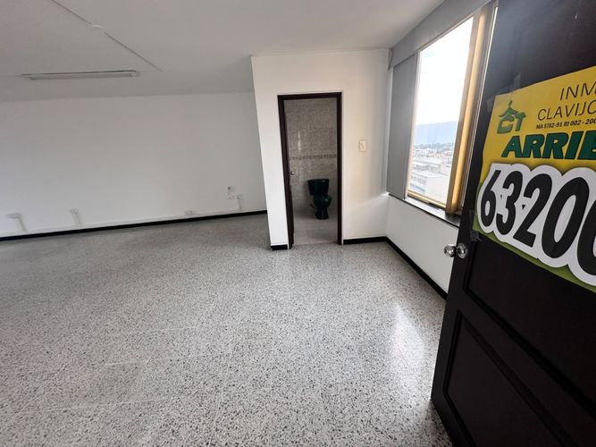 Oficina en venta en Centro, Bucaramanga, 47 m² · foto 2 de 5