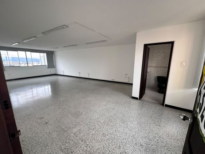 Oficina en venta en Centro, Bucaramanga, 47 m² · foto 5 de 5