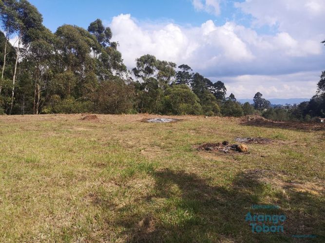 Lote en venta en Centro, Rionegro, 10965 m² · foto 2 de 4